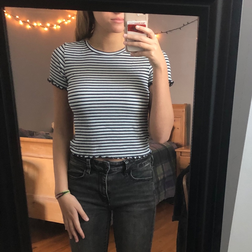 Cropped Lettuce Sleeve American Eagle Top